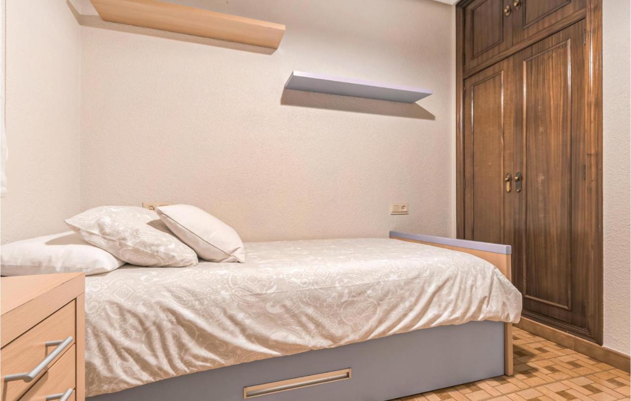 Stunning Apartment In Gijon With Wifi Екстер'єр фото