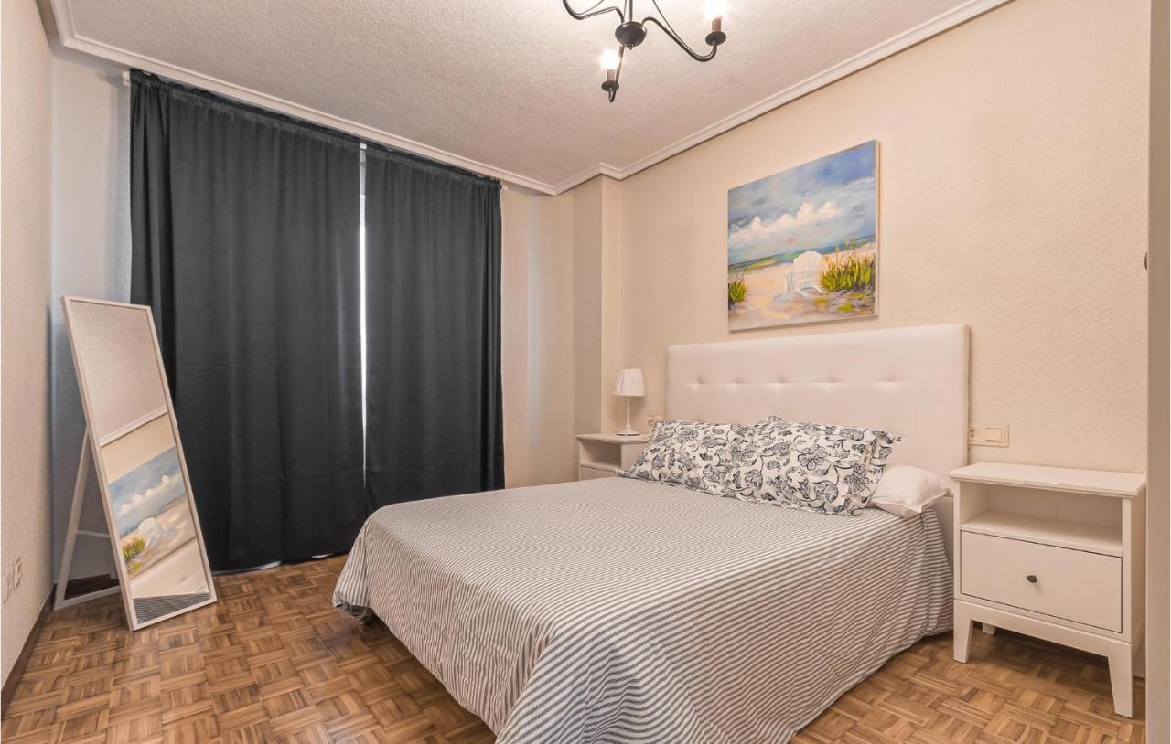 Stunning Apartment In Gijon With Wifi Екстер'єр фото