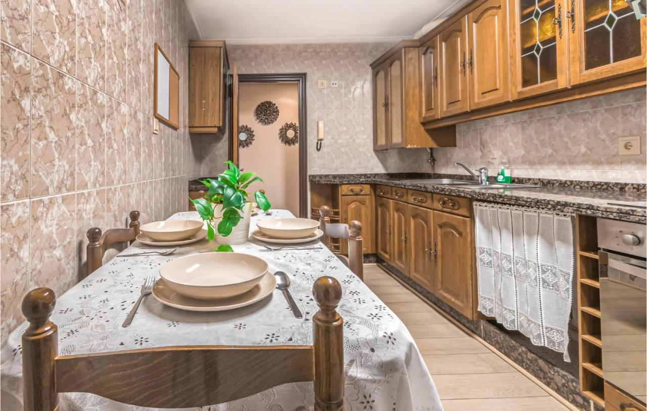 Stunning Apartment In Gijon With Wifi Екстер'єр фото